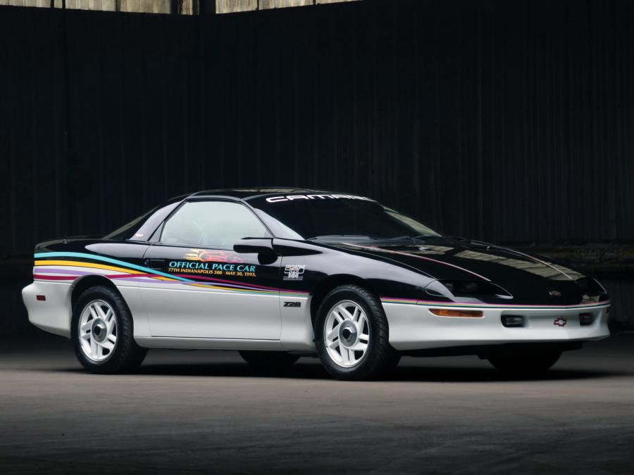  Chevrolet Camaro Z28 Indy 500 Pace Car 1993 года  (фото 4 из 11)